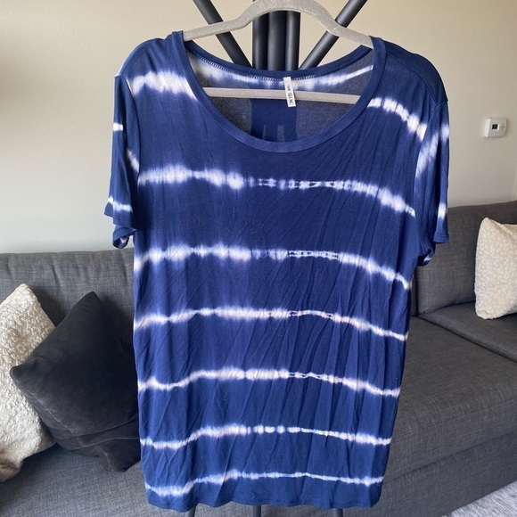 *2/$15* Women's Tie Dye T-shirt - Picture 1 of 4